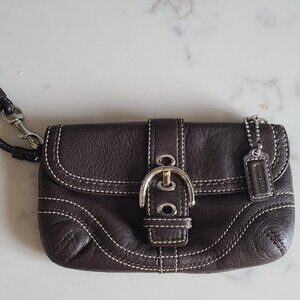 2000's COACH wristlet/wallet EUC